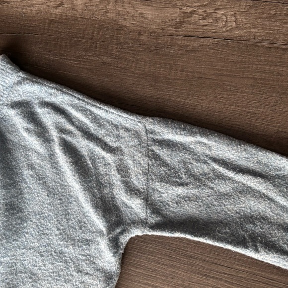 Abercrombie & Fitch Light Blue Cropped Crewneck Sweater - Picture 4 of 7